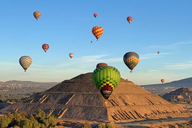 Upselling Examples: Hot Air Balloon Flight over Teotihuacan, from Mexico City